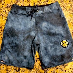 VISSLA Quick Dry lightweight board short
